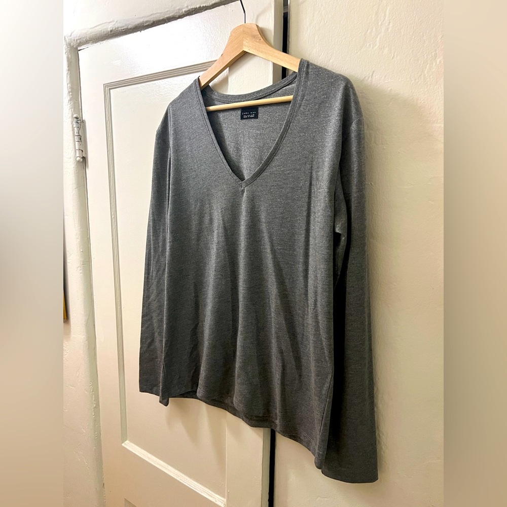 Zara Man V Neck Silver Shirt L